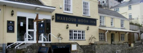 The Harbour Moon